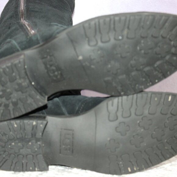 Step out in timeless comfort and style with these UGG black suede knee-high boot - Picture 7 of 7